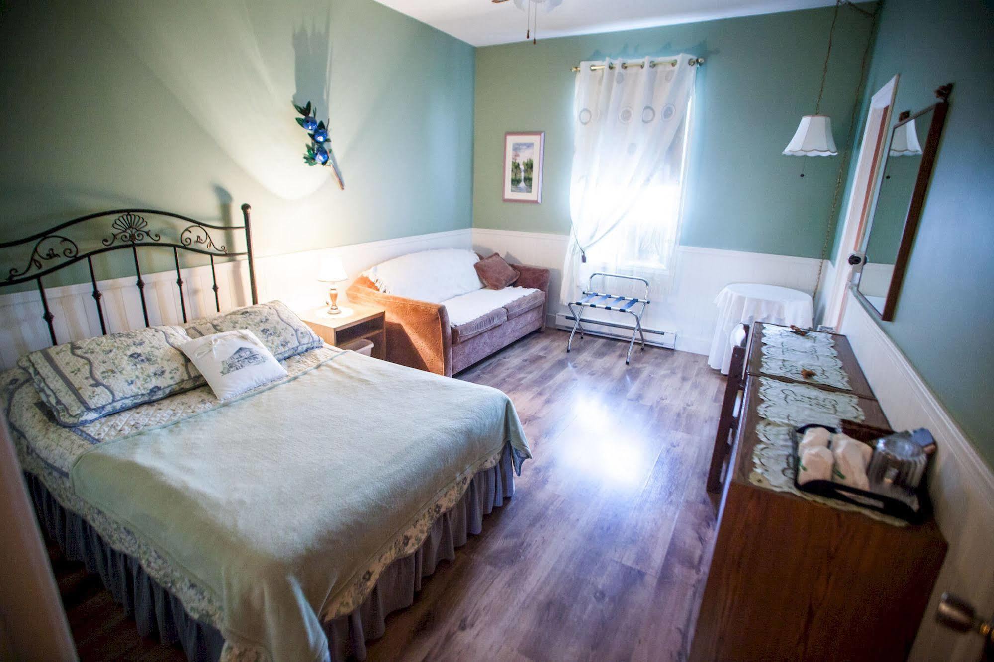 Auberge Presbytere Mont Lac-Vert Hebertville Екстер'єр фото